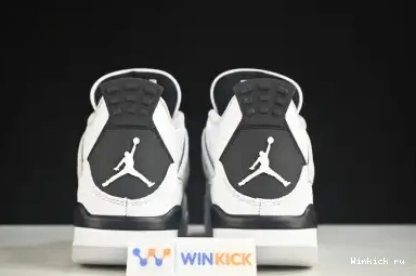 Air Jordan 4 “Military Black” 0528
